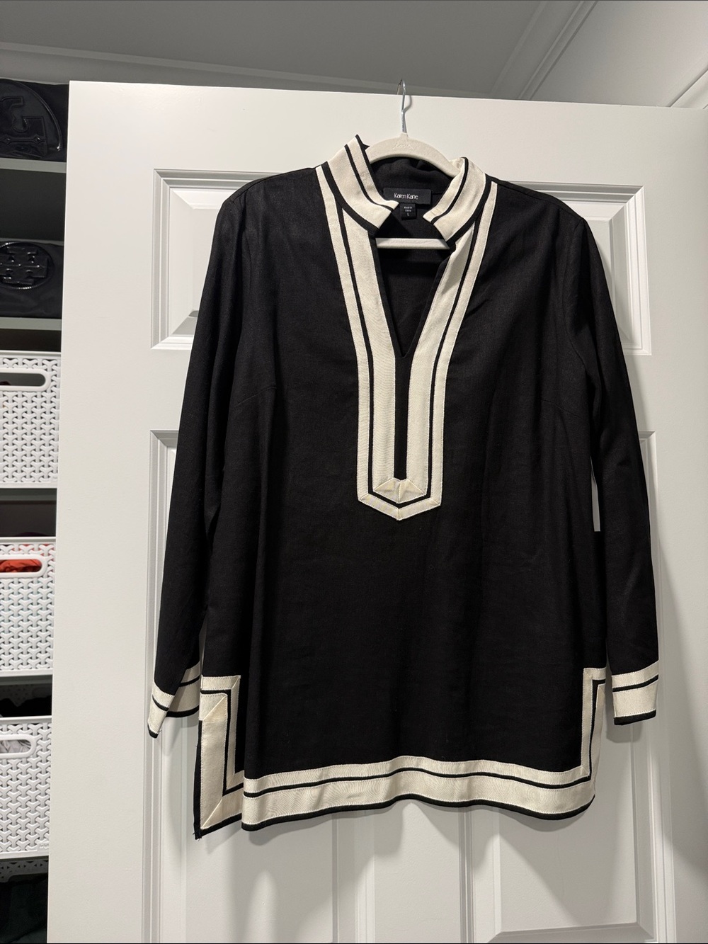 Karen Kane Black Tunic with Cream Contrast Trim large NWT